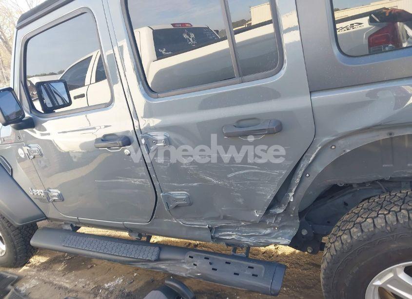 Photo 6 of 2019 Jeep Wrangler UNLIMITED SPORT S 4X4 (VIN 1C4HJXDNXKW521175)