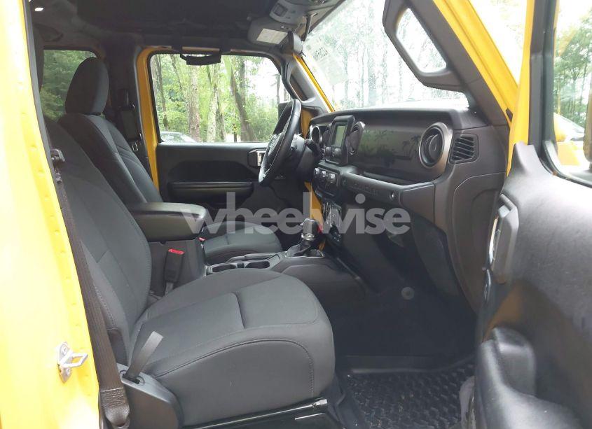 Photo 5 of 2019 Jeep Wrangler UNLIMITED SPORT S 4X4 (VIN 1C4HJXDNXKW565788)