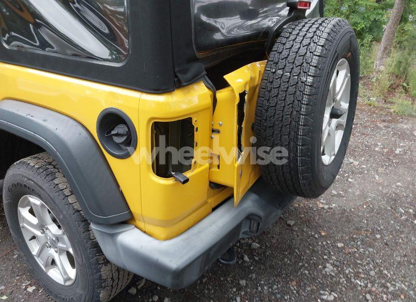 Photo 6 of 2019 Jeep Wrangler UNLIMITED SPORT S 4X4 (VIN 1C4HJXDNXKW565788)