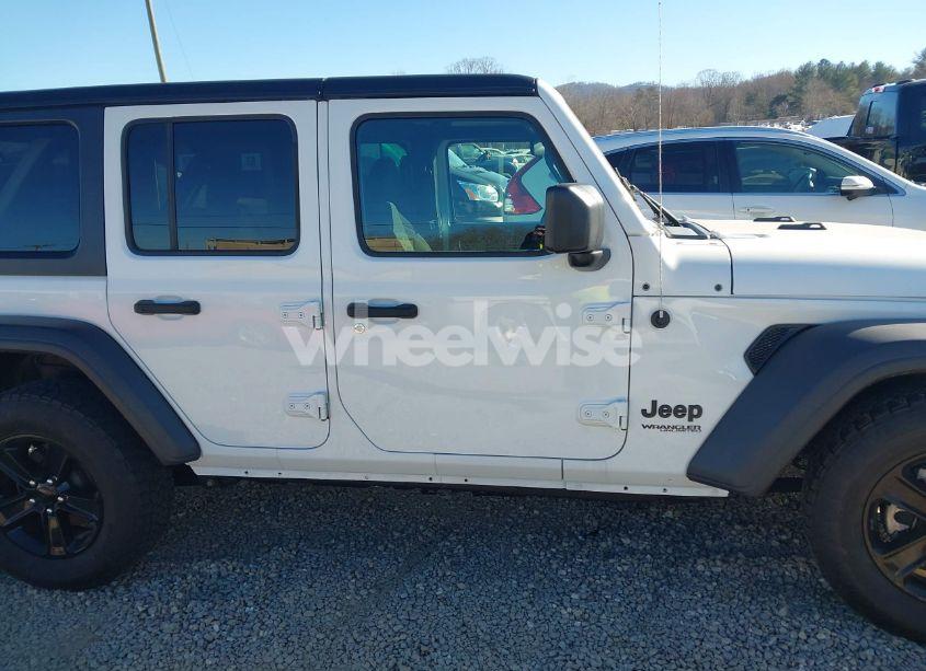 Photo 13 of 2021 Jeep Wrangler UNLIMITED SPORT ALTITUDE 4X4 (VIN 1C4HJXDNXMW521101)