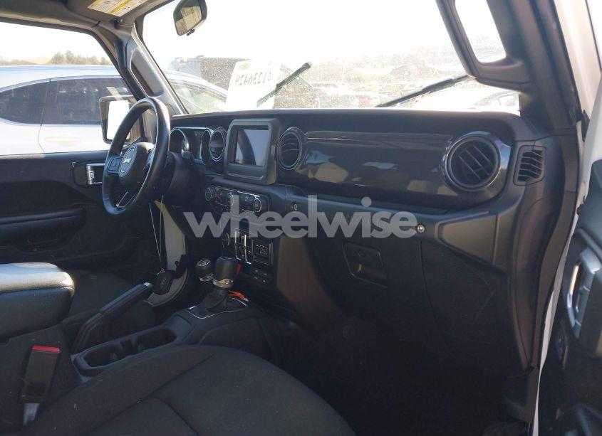 Photo 5 of 2021 Jeep Wrangler UNLIMITED SPORT ALTITUDE 4X4 (VIN 1C4HJXDNXMW521101)