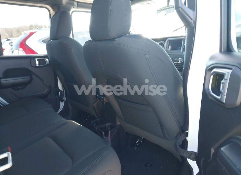 Photo 8 of 2021 Jeep Wrangler UNLIMITED SPORT ALTITUDE 4X4 (VIN 1C4HJXDNXMW521101)