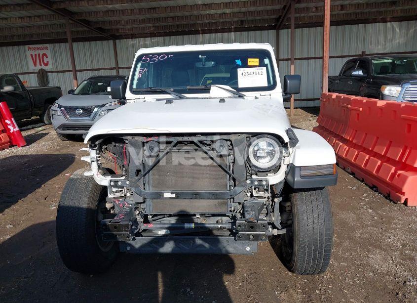 Photo 13 of 2018 Jeep Wrangler UNLIMITED SAHARA 4X4 (VIN 1C4HJXEG0JW321355)