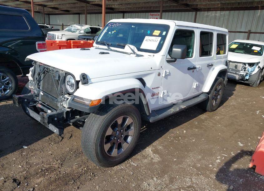 Photo 2 of 2018 Jeep Wrangler UNLIMITED SAHARA 4X4 (VIN 1C4HJXEG0JW321355)