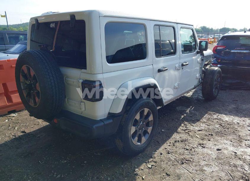 Photo 4 of 2018 Jeep Wrangler UNLIMITED SAHARA 4X4 (VIN 1C4HJXEG0JW321355)