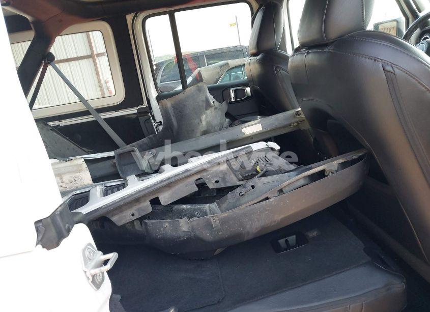 Photo 8 of 2018 Jeep Wrangler UNLIMITED SAHARA 4X4 (VIN 1C4HJXEG0JW321355)