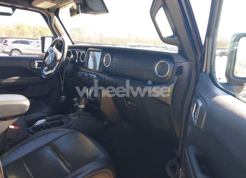 Photo 5 of 2019 Jeep Wrangler UNLIMITED MOAB 4X4 (VIN 1C4HJXEG0KW527535)