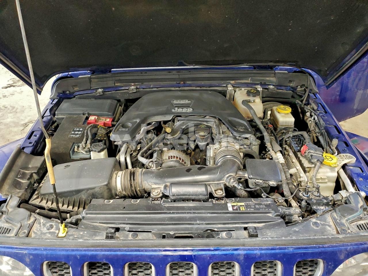 Photo 12 of 2019 JEEP WRANGLER UNLIMITED SAHARA (VIN 1C4HJXEG0KW673157)