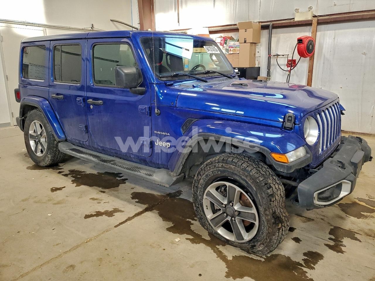 Photo 4 of 2019 JEEP WRANGLER UNLIMITED SAHARA (VIN 1C4HJXEG0KW673157)