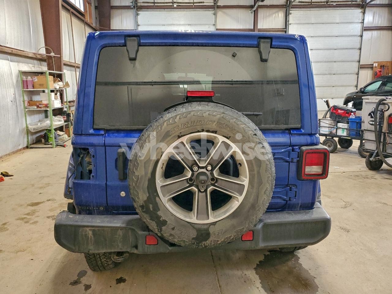 Photo 6 of 2019 JEEP WRANGLER UNLIMITED SAHARA (VIN 1C4HJXEG0KW673157)