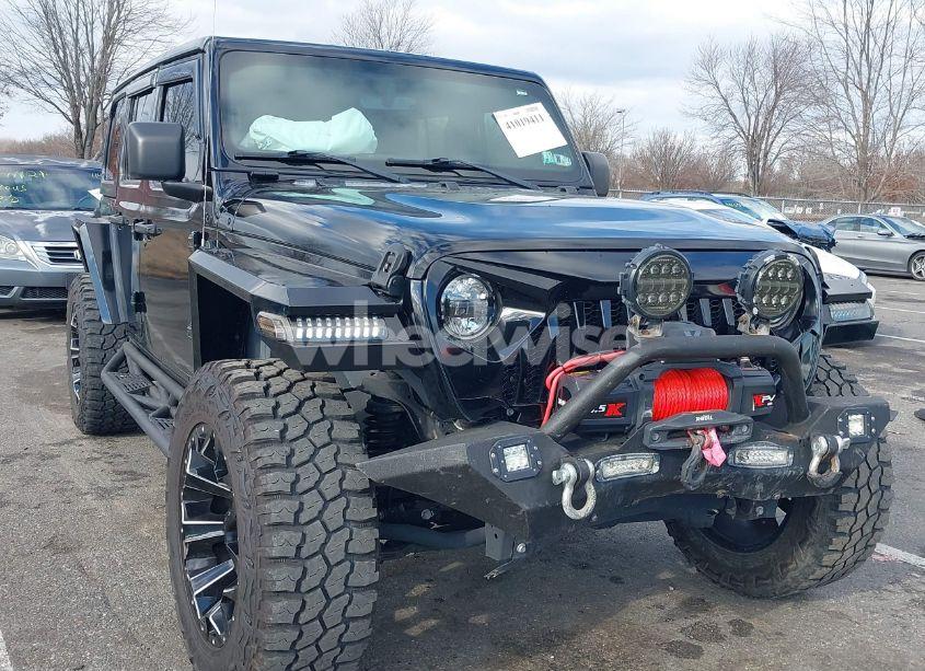 2020 Jeep Wrangler UNLIMITED SAHARA 4X4 (VIN 1C4HJXEG0LW342340) main photo