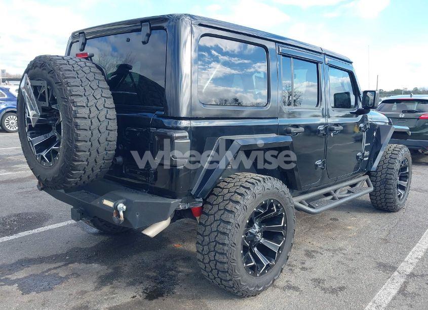 Photo 4 of 2020 Jeep Wrangler UNLIMITED SAHARA 4X4 (VIN 1C4HJXEG0LW342340)
