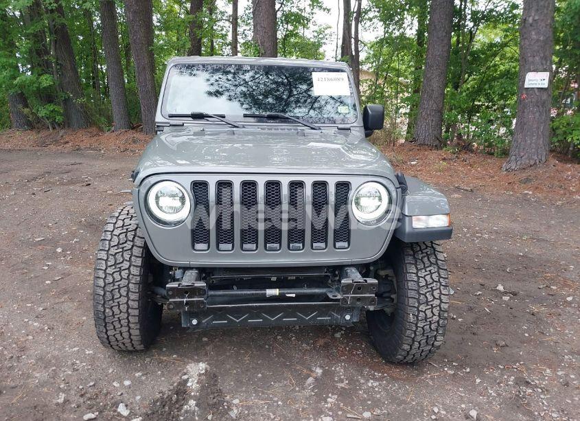Photo 13 of 2021 Jeep Wrangler UNLIMITED SAHARA ALTITUDE 4X4 (VIN 1C4HJXEG0MW703812)