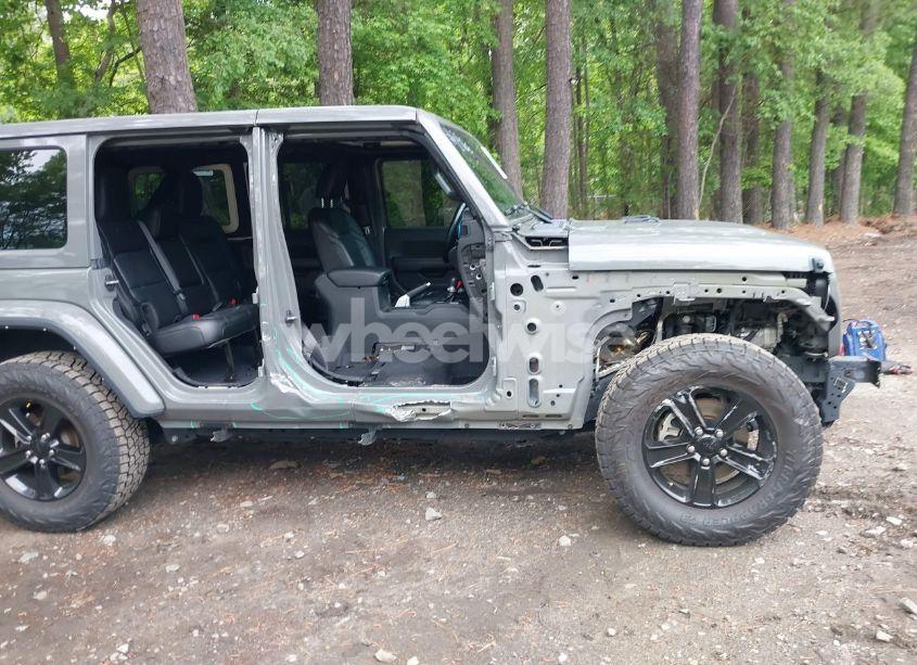 Photo 6 of 2021 Jeep Wrangler UNLIMITED SAHARA ALTITUDE 4X4 (VIN 1C4HJXEG0MW703812)