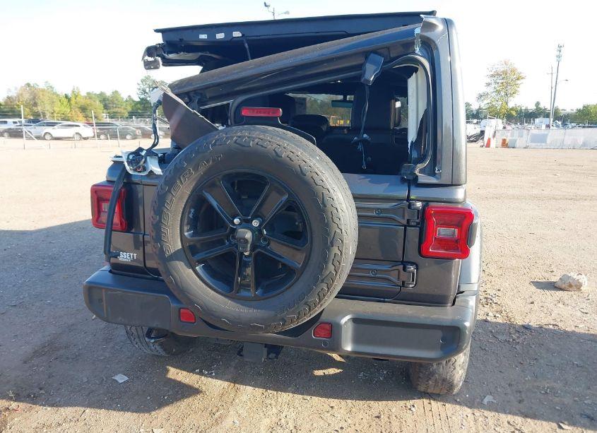 Photo 16 of 2021 Jeep Wrangler UNLIMITED SAHARA ALTITUDE 4X4 (VIN 1C4HJXEG0MW785847)