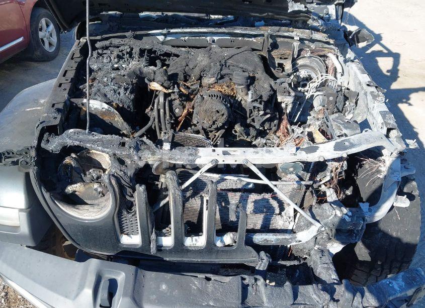 Photo 10 of 2018 Jeep Wrangler UNLIMITED SAHARA 4X4 (VIN 1C4HJXEG1JW121262)