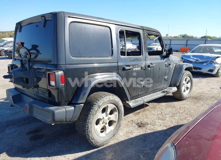 Photo 4 of 2018 Jeep Wrangler UNLIMITED SAHARA 4X4 (VIN 1C4HJXEG1JW121262)