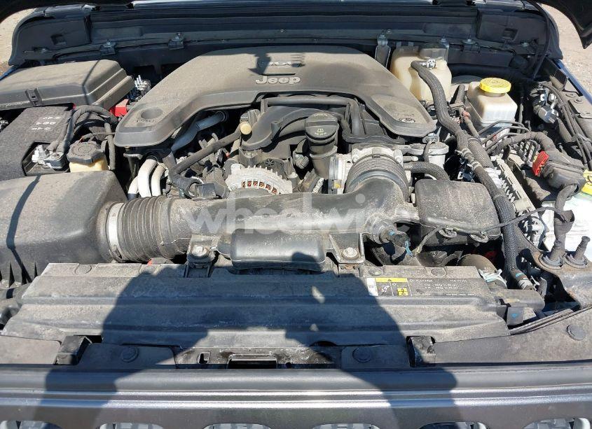 Photo 10 of 2018 Jeep Wrangler UNLIMITED SAHARA 4X4 (VIN 1C4HJXEG1JW229865)