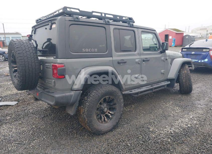 Photo 4 of 2019 Jeep Wrangler UNLIMITED SAHARA (VIN 1C4HJXEG1KW543811)
