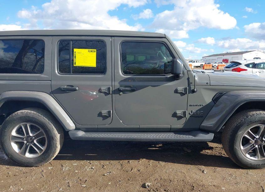 Photo 14 of 2019 Jeep Wrangler UNLIMITED SAHARA 4X4 (VIN 1C4HJXEG1KW571530)