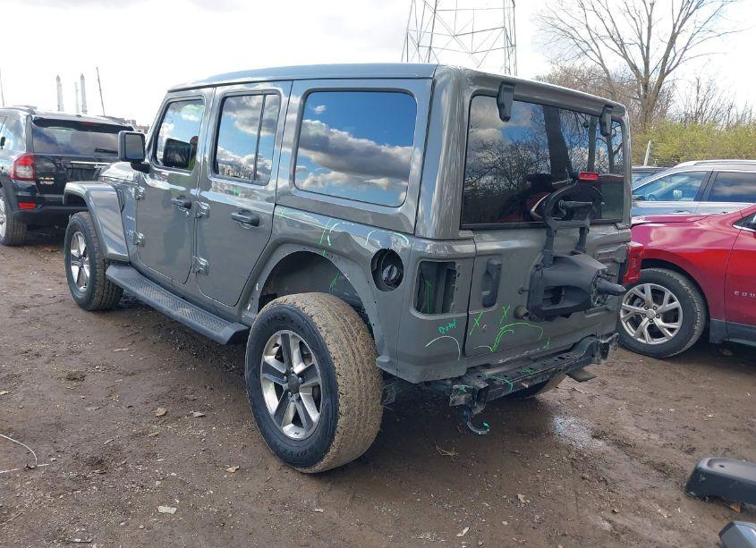 Photo 3 of 2019 Jeep Wrangler UNLIMITED SAHARA 4X4 (VIN 1C4HJXEG1KW571530)
