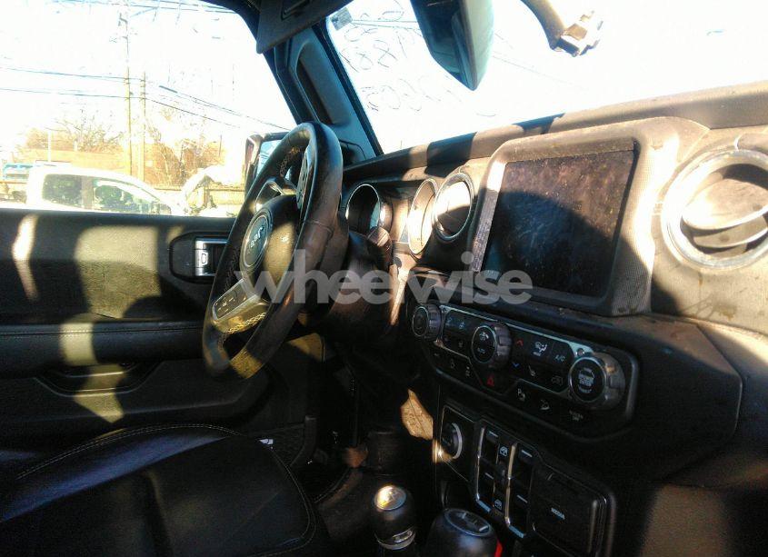 Photo 5 of 2021 Jeep Wrangler UNLIMITED SAHARA 4X4 (VIN 1C4HJXEG1MW579887)