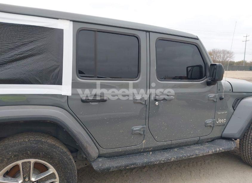Photo 13 of 2022 Jeep Wrangler UNLIMITED SAHARA 4X4 (VIN 1C4HJXEG1NW257025)