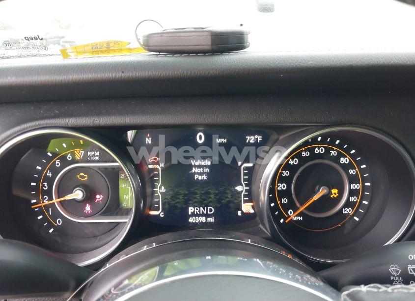 Photo 7 of 2022 Jeep Wrangler UNLIMITED SAHARA 4X4 (VIN 1C4HJXEG1NW257025)