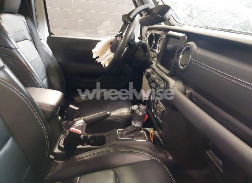 Photo 5 of 2022 Jeep Wrangler UNLIMITED SAHARA 4X4 (VIN 1C4HJXEG1NW259602)