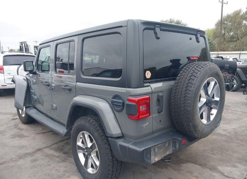 Photo 3 of 2019 Jeep Wrangler UNLIMITED SAHARA 4X4 (VIN 1C4HJXEG2KW508551)