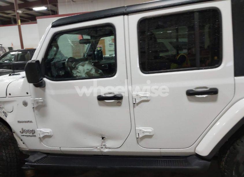 Photo 14 of 2021 Jeep Wrangler UNLIMITED SAHARA 4X4 (VIN 1C4HJXEG2MW655357)