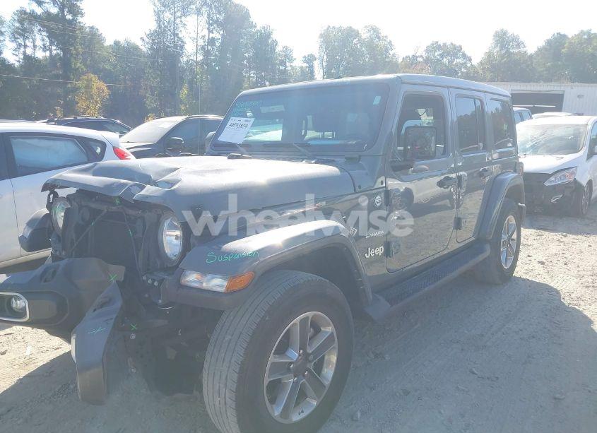 Photo 2 of 2022 Jeep Wrangler UNLIMITED SAHARA 4X4 (VIN 1C4HJXEG2NW247930)