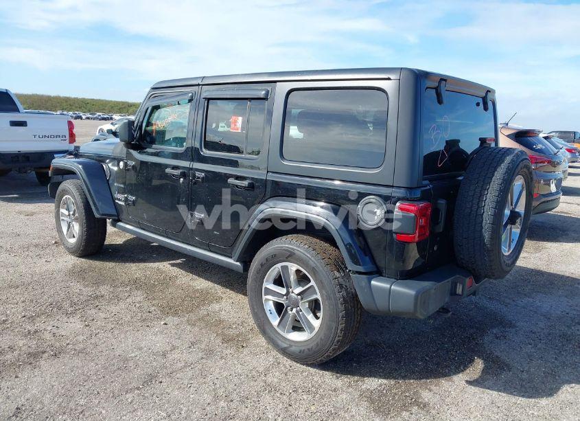 Photo 3 of 2018 Jeep Wrangler UNLIMITED SAHARA 4X4 (VIN 1C4HJXEG3JW115365)