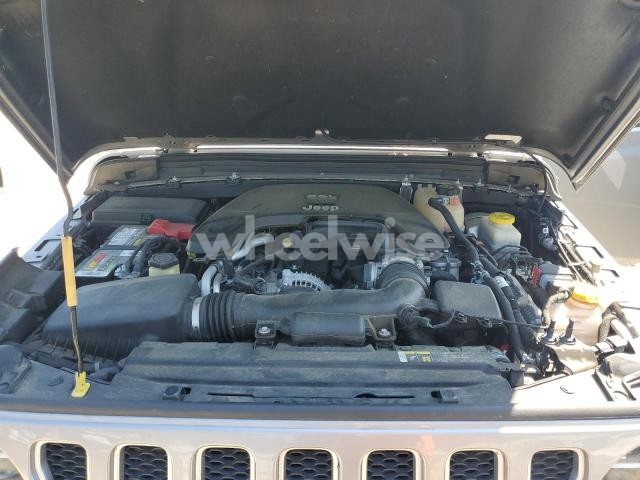 Photo 13 of 2018 JEEP WRANGLER UNLIMITED SAHARA (VIN 1C4HJXEG3JW125801)