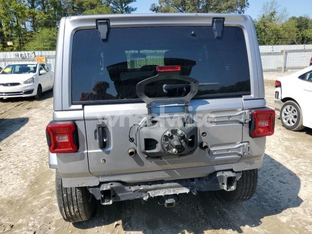 Photo 3 of 2018 JEEP WRANGLER UNLIMITED SAHARA (VIN 1C4HJXEG3JW125801)