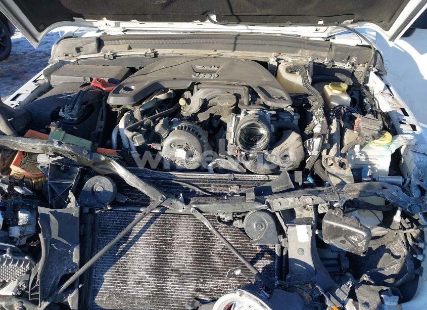 Photo 10 of 2018 Jeep Wrangler UNLIMITED SAHARA 4X4 (VIN 1C4HJXEG3JW184976)