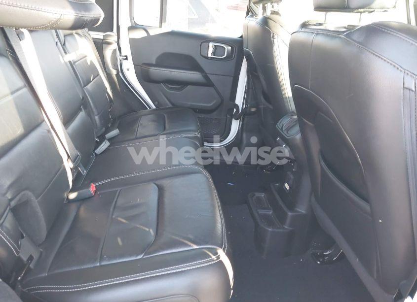 Photo 8 of 2018 Jeep Wrangler UNLIMITED SAHARA 4X4 (VIN 1C4HJXEG3JW184976)