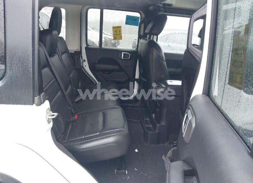 Photo 8 of 2018 Jeep Wrangler UNLIMITED SAHARA 4X4 (VIN 1C4HJXEG3JW186176)