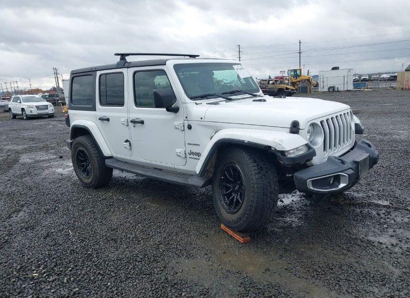 2018 Jeep Wrangler UNLIMITED SAHARA 4X4 (VIN 1C4HJXEG3JW212162) main photo