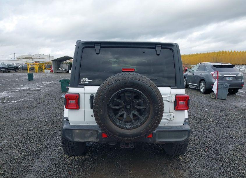 Photo 16 of 2018 Jeep Wrangler UNLIMITED SAHARA 4X4 (VIN 1C4HJXEG3JW212162)