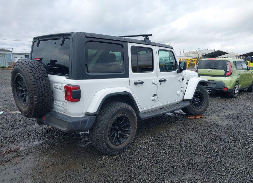 Photo 4 of 2018 Jeep Wrangler UNLIMITED SAHARA 4X4 (VIN 1C4HJXEG3JW212162)