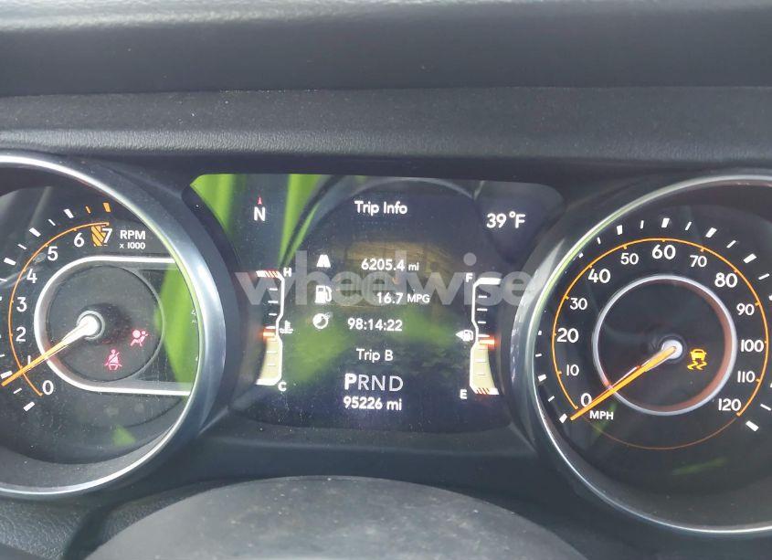 Photo 7 of 2018 Jeep Wrangler UNLIMITED SAHARA 4X4 (VIN 1C4HJXEG3JW253245)