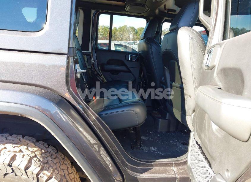 Photo 8 of 2019 Jeep Wrangler UNLIMITED SAHARA ALTITUDE 4X4 (VIN 1C4HJXEG3KW641979)