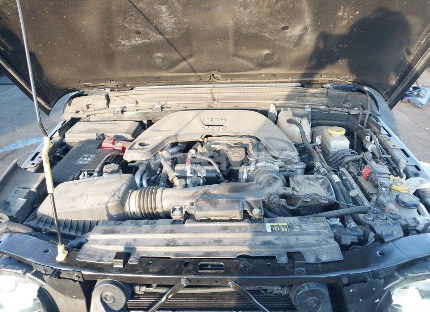 Photo 10 of 2020 Jeep Wrangler UNLIMITED SAHARA ALTITUDE 4X4 (VIN 1C4HJXEG3LW211192)