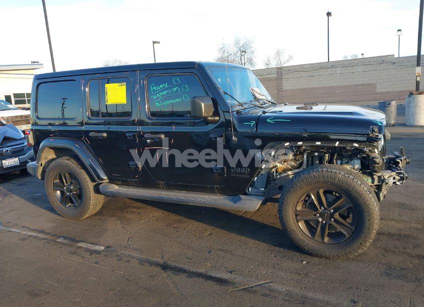 Photo 14 of 2020 Jeep Wrangler UNLIMITED SAHARA ALTITUDE 4X4 (VIN 1C4HJXEG3LW211192)