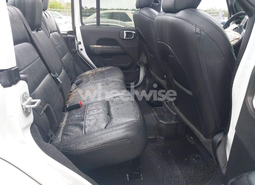 Photo 8 of 2021 Jeep Wrangler UNLIMITED SAHARA ALTITUDE 4X4 (VIN 1C4HJXEG3MW505192)