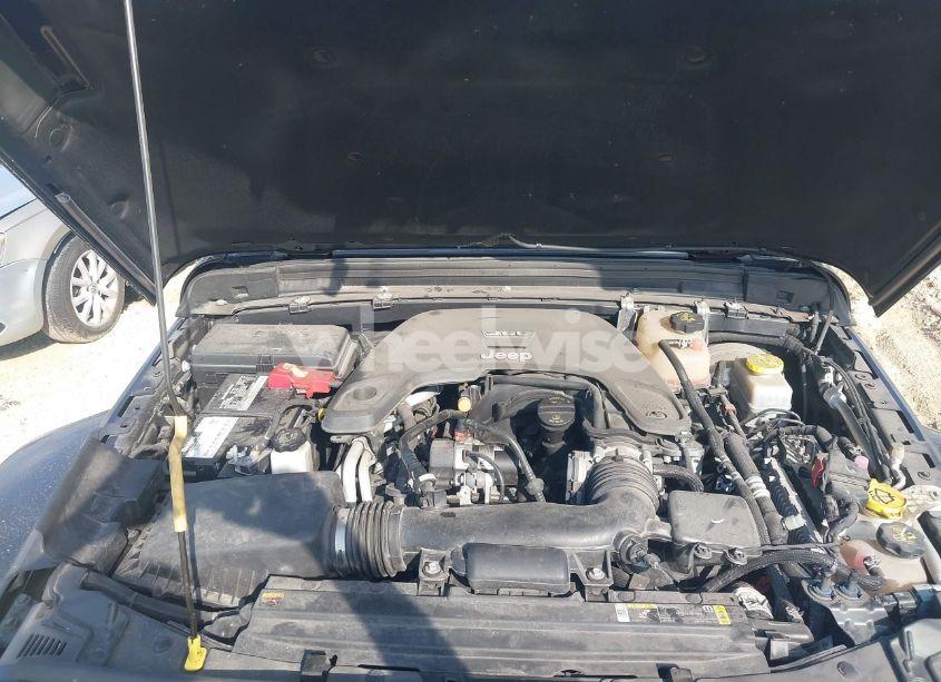 Photo 10 of 2021 Jeep Wrangler UNLIMITED SAHARA 4X4 (VIN 1C4HJXEG3MW536507)