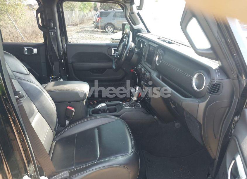 Photo 5 of 2021 Jeep Wrangler UNLIMITED SAHARA 4X4 (VIN 1C4HJXEG3MW536507)