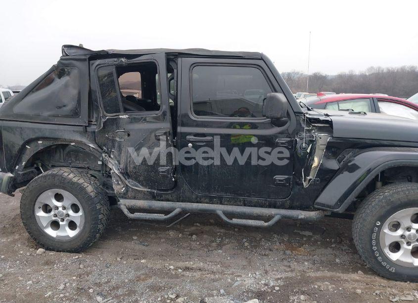 Photo 13 of 2021 Jeep Wrangler UNLIMITED SAHARA ALTITUDE 4X4 (VIN 1C4HJXEG4MW603793)