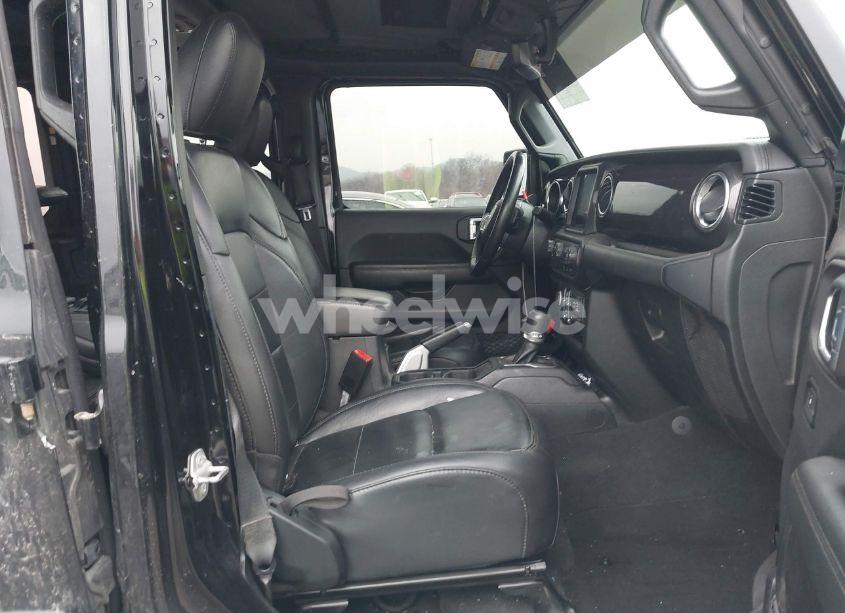 Photo 5 of 2021 Jeep Wrangler UNLIMITED SAHARA ALTITUDE 4X4 (VIN 1C4HJXEG4MW603793)